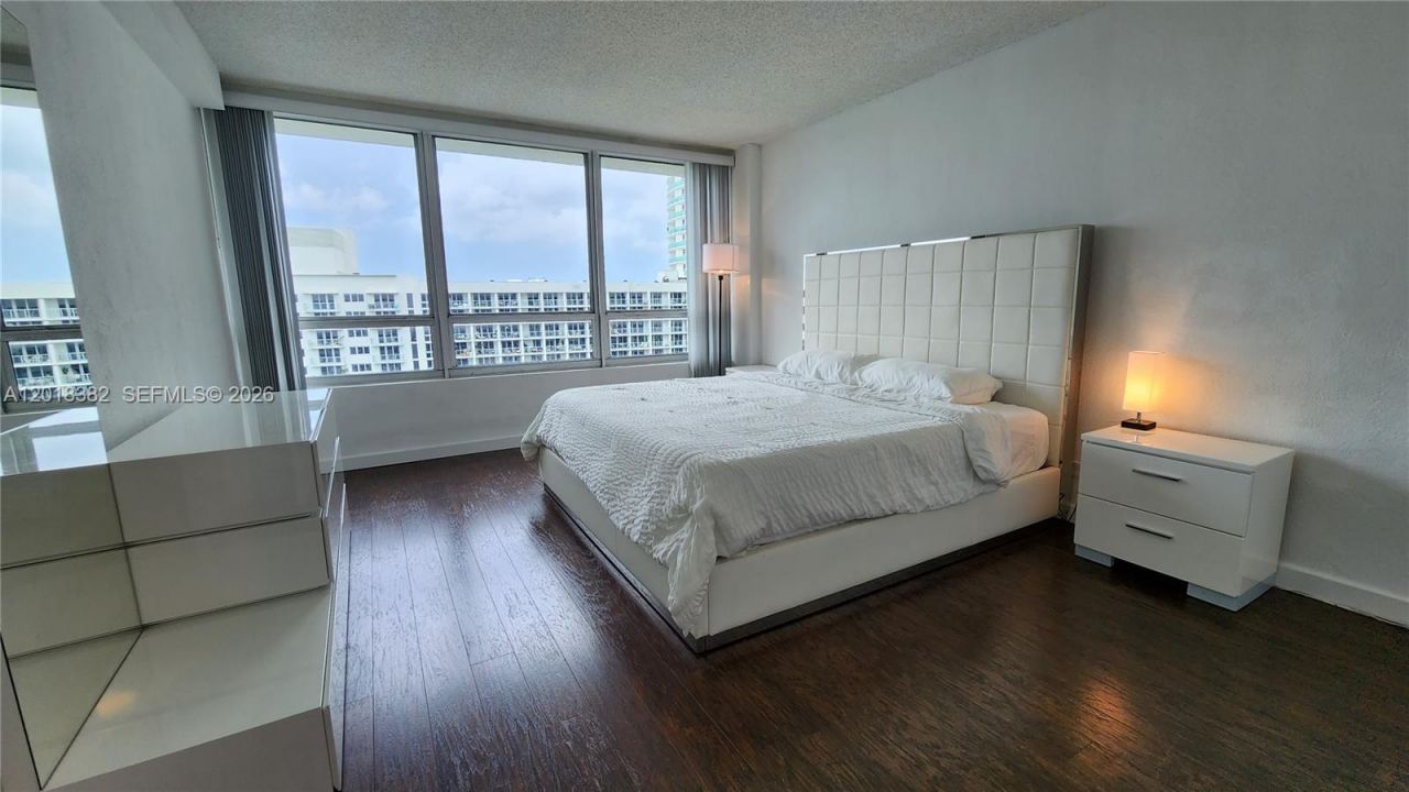 1500 Bay Rd , Unit 1550S, Miami Beach, FL 33139 Photo