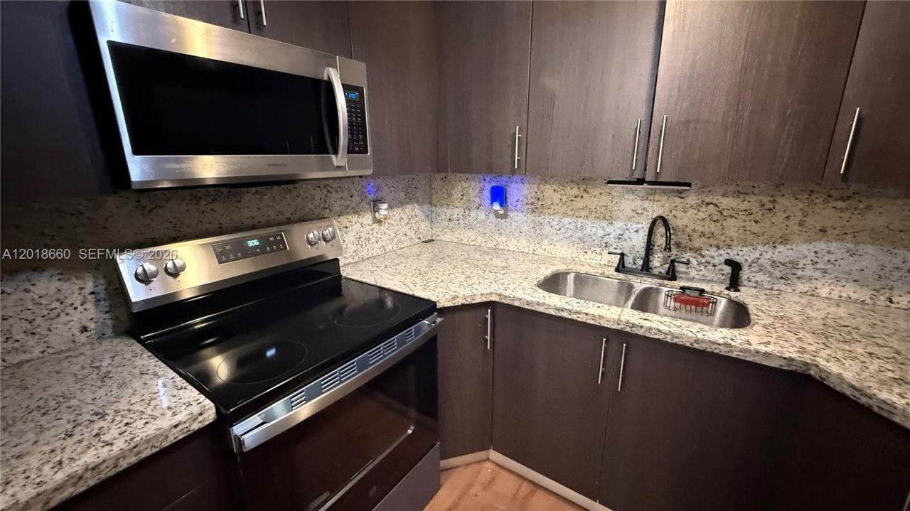 3011 W 76th St , Unit A-210, Hialeah, FL 33018 Photo