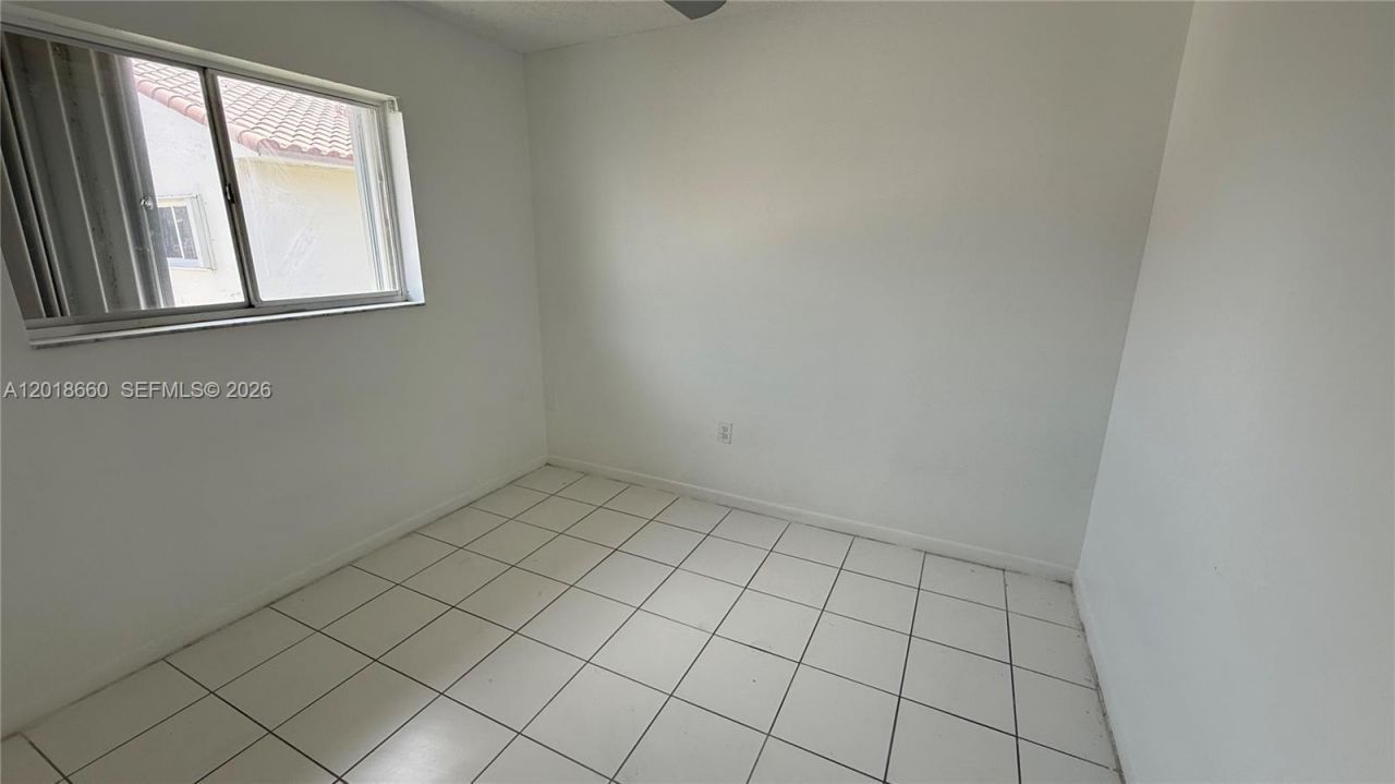 3011 W 76th St , Unit A-210, Hialeah, FL 33018 Photo
