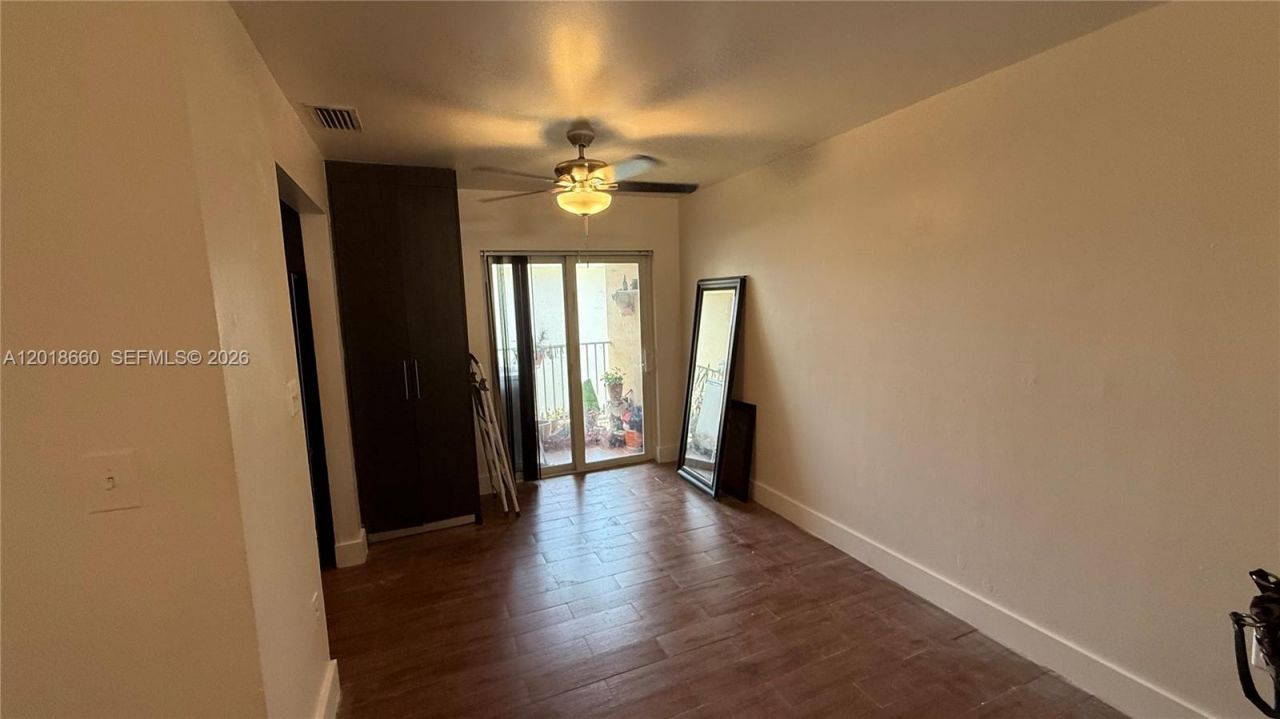 3011 W 76th St , Unit A-210, Hialeah, FL 33018 Photo