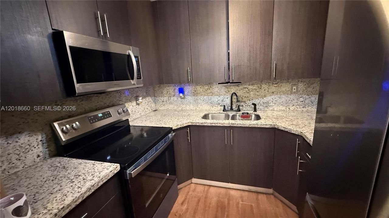 3011 W 76th St , Unit A-210, Hialeah, FL 33018 Photo