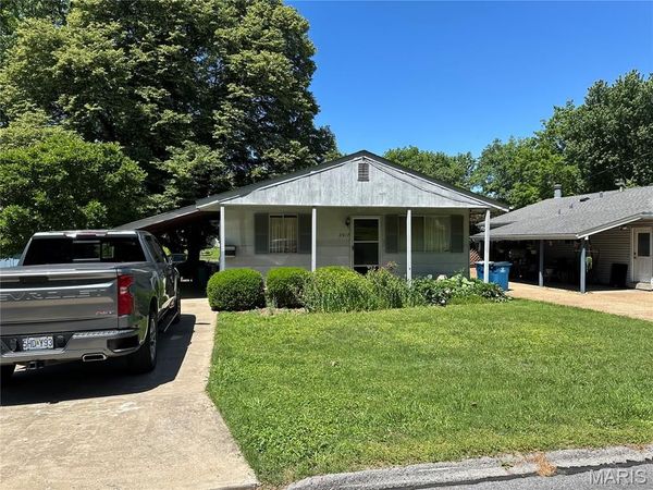 2507 Gass Avenue , Overland, MO 63114