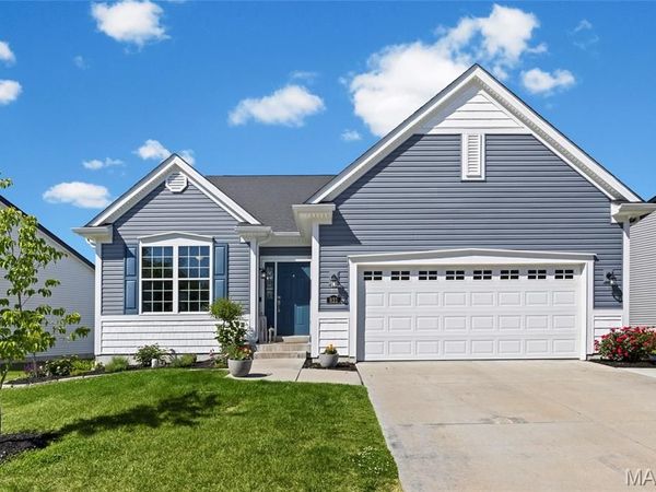 821 Upland Loop, O'Fallon, MO 63368