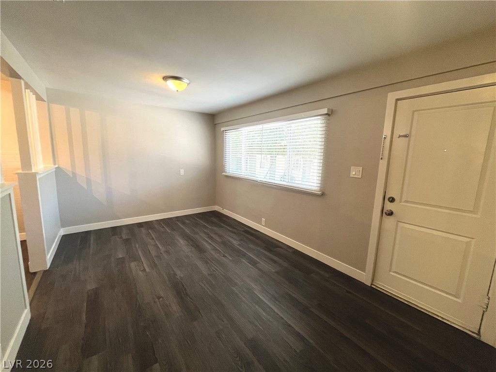 221 S 10th Street, Unit 6, Las Vegas, NV 89101 Main Photo