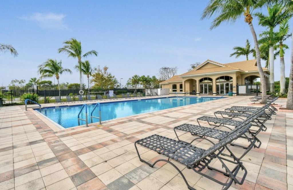 2165 Newport Isles Boulevard, Port Saint Lucie, FL 34953 Photo