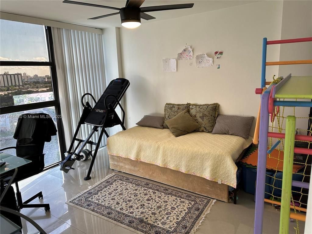 200 Leslie Drive, Unit 1128, Hallandale Beach, FL 33009 Photo