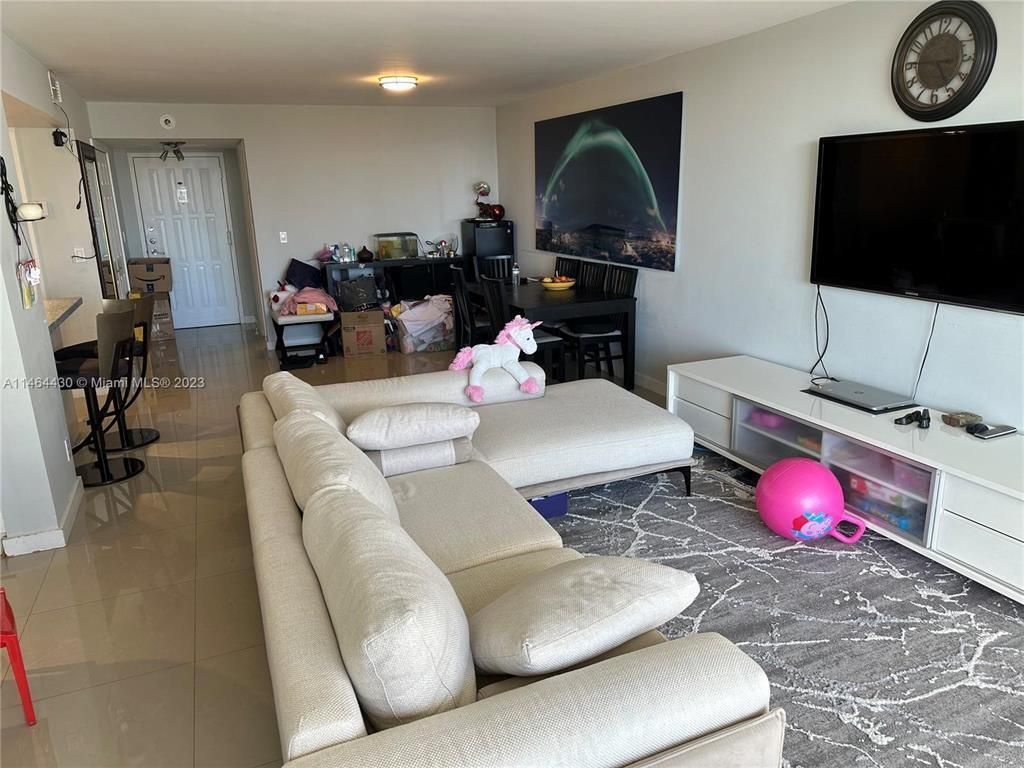 200 Leslie Drive, Unit 1128, Hallandale Beach, FL 33009 Photo