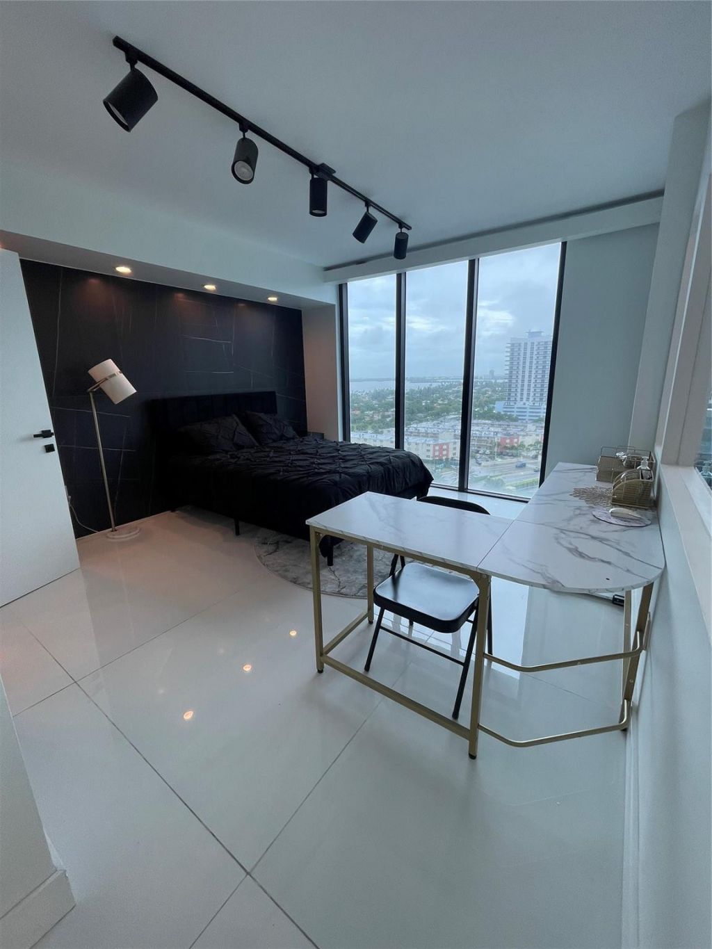 1881 79th Street Causeway, Unit 1504, North Bay Village, FL 33141 Photo