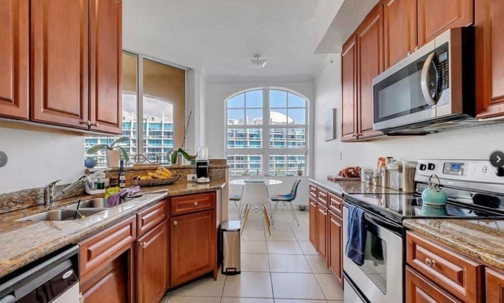 3001 NE 185th Street, Unit 515, Aventura, FL 33180 Photo