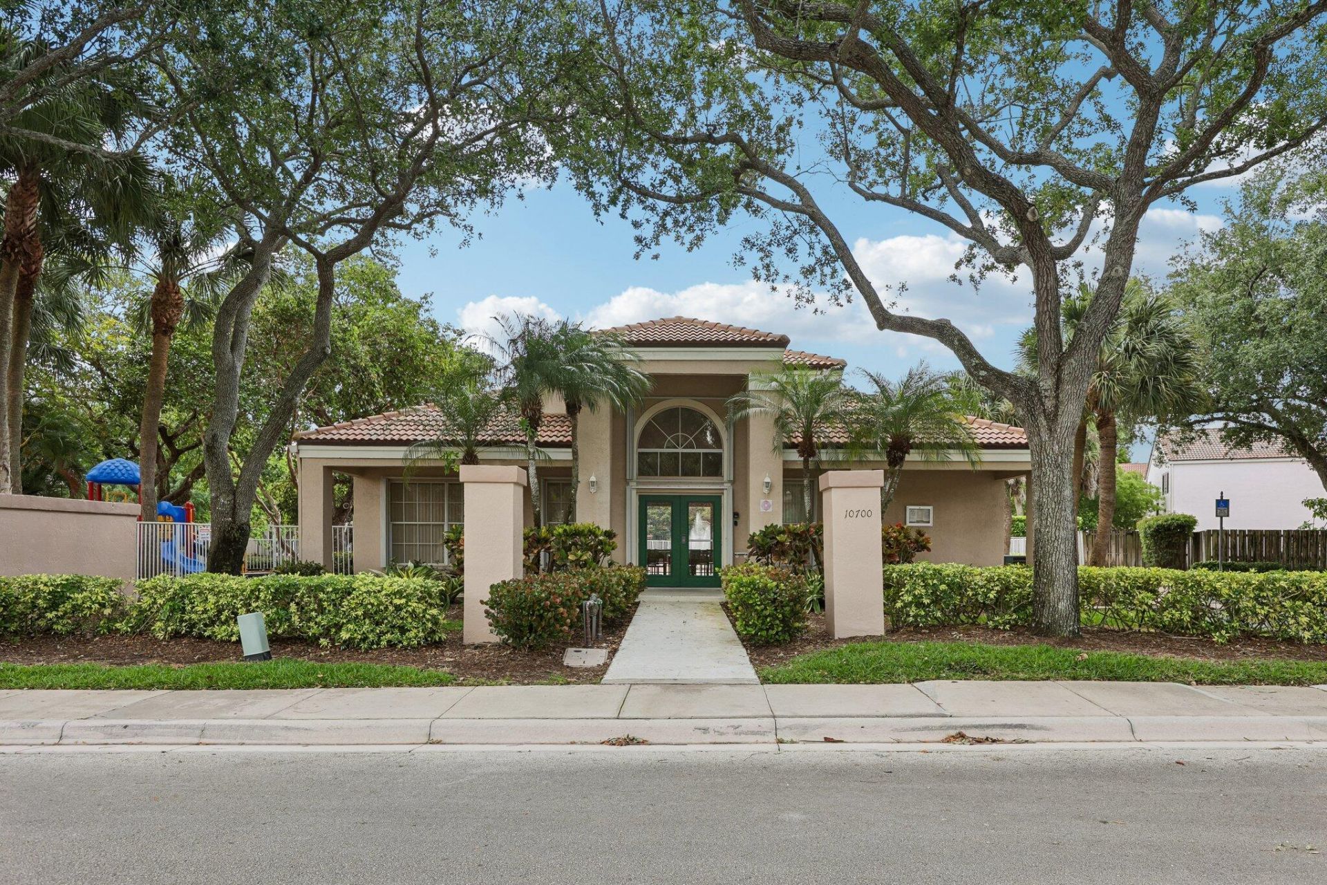 1110 NW 105th Way, Plantation, FL 33322 Photo