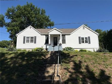 625 Summit Street, Weston, MO 64098