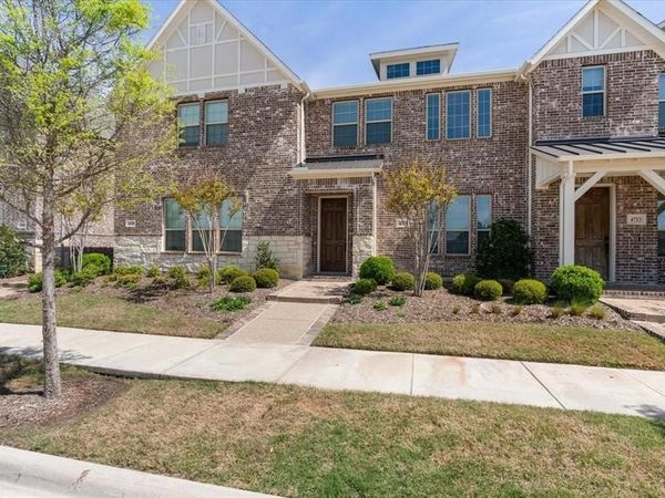 4725 Smokey Quartz Lane, Arlington, TX 76005