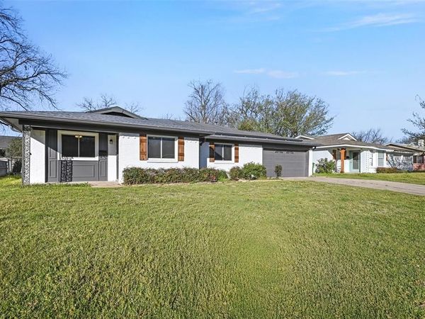 5421 Greenwood Way, North Richland Hills, TX 76180