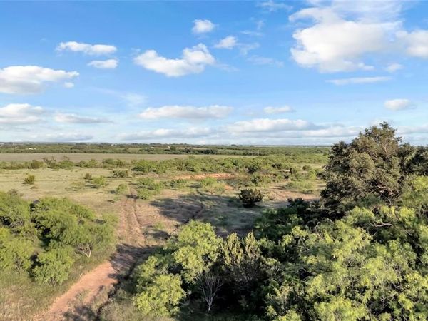 824 County Road 409 , Talpa, TX 76882