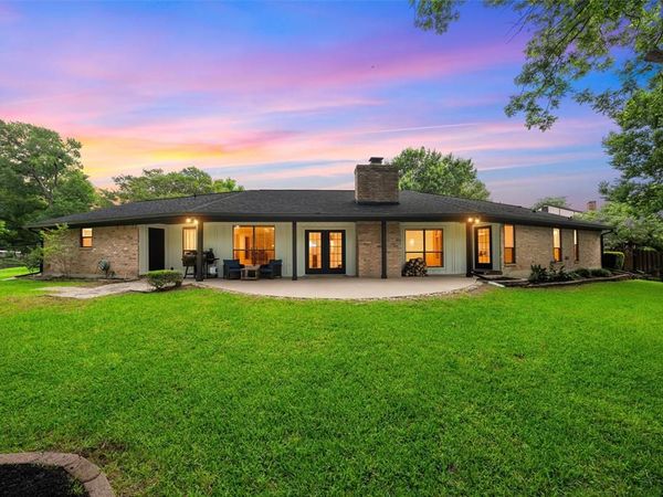 3241 Village Park Drive, Waco, TX 76708