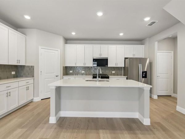 2725 Kobuk Drive, Corinth, TX 76209