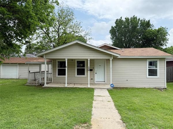 1624 Roy Street , Gainesville, TX 76240