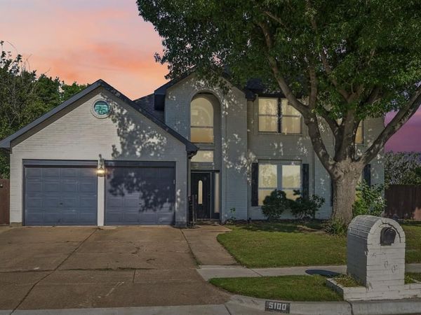 5100 Redwater Drive , Arlington, TX 76018