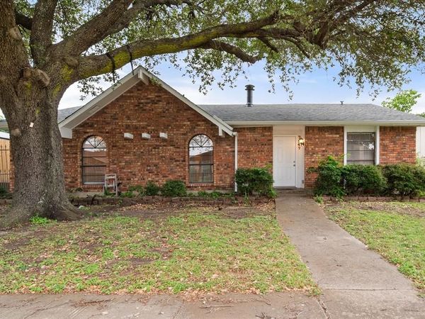7247 Long Canyon Trail, Dallas, TX 75249
