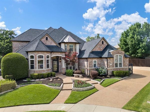 1104 Riverwalk Court , Colleyville, TX 76034