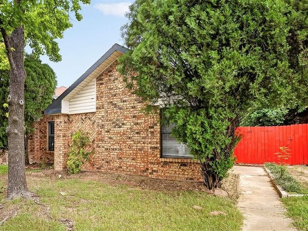 229 Overland Trail , Mesquite, TX 75149