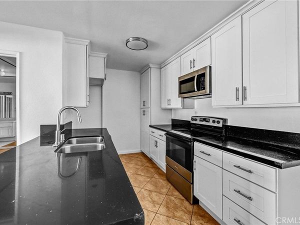 5334 Lindley Avenue, Unit 319, Encino, CA 91316