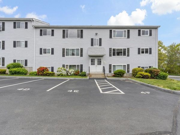 5455 N Main St, Unit 4D, Fall River, MA 02720