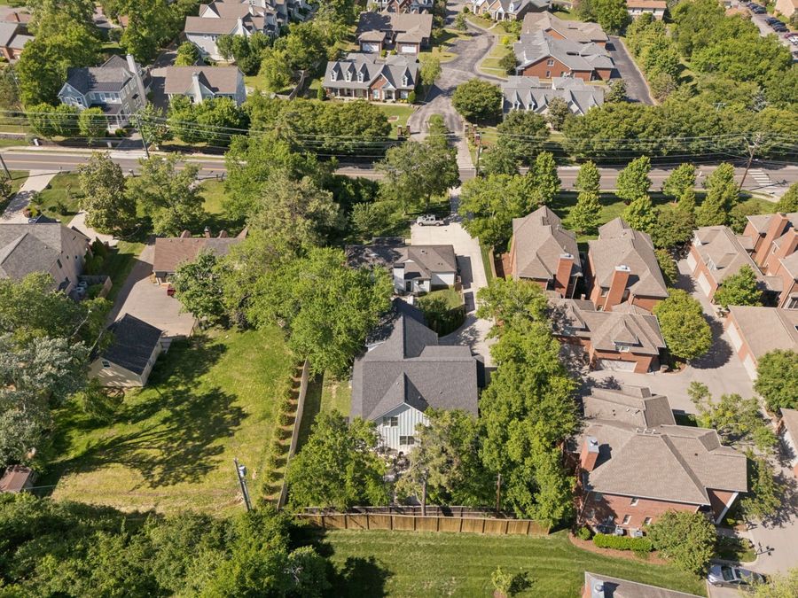 Property Image 100