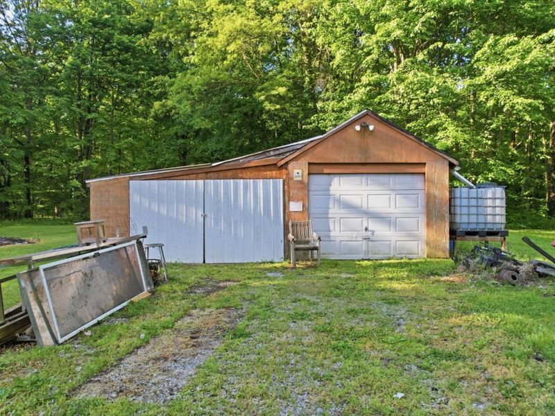 5226 Lindsey Road, Green Township, OH 45154 Photo 2
