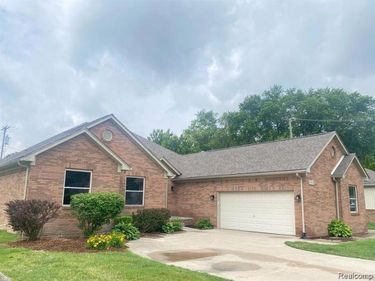 25014 Trombley Street, Harrison Twp, MI 48045