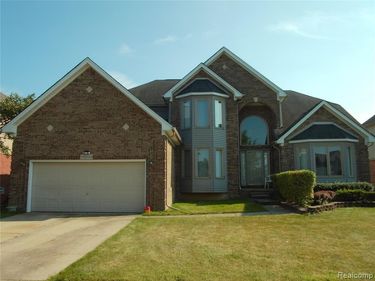 16938 COUNTRY CLUB Drive, Macomb Twp, MI 48042
