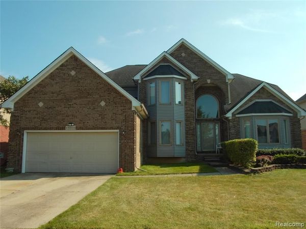 16938 COUNTRY CLUB Drive, Macomb Twp, MI 48042