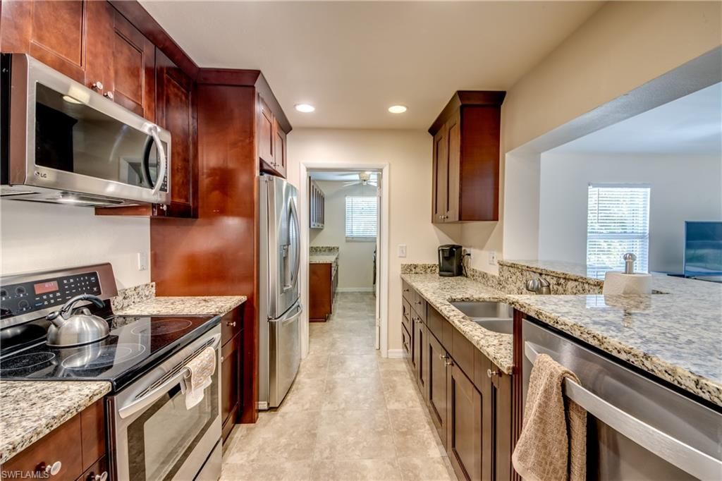 8524 Dartmouth St, Fort Myers, FL 33907 Photo
