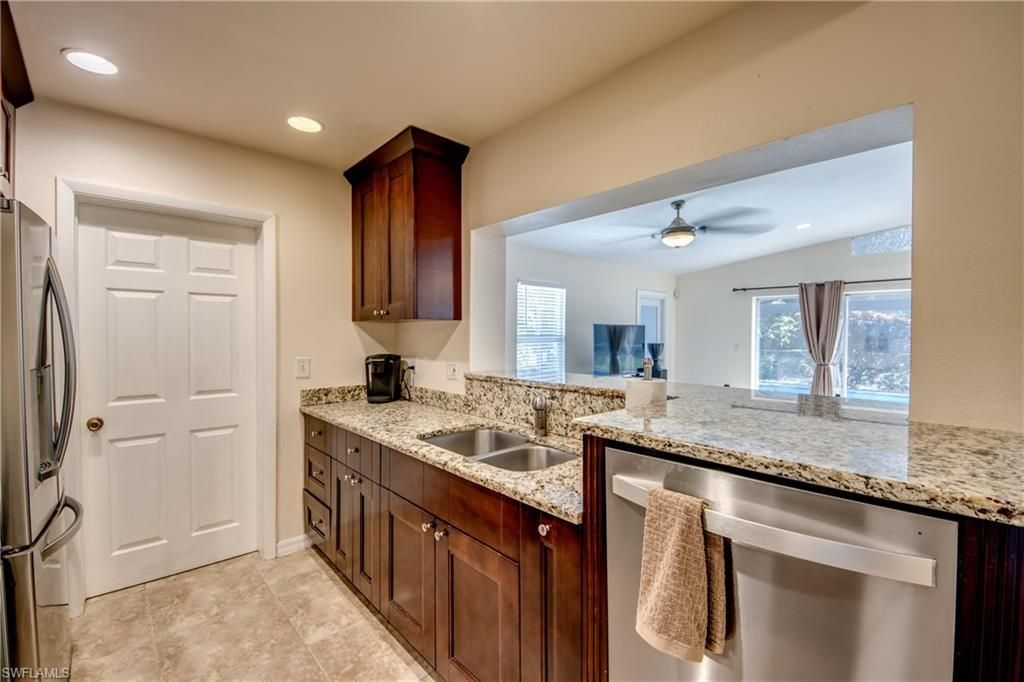 8524 Dartmouth St, Fort Myers, FL 33907 Photo