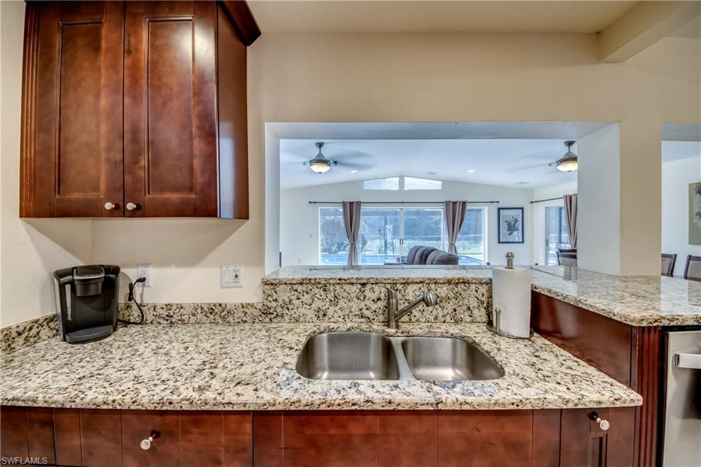 8524 Dartmouth St, Fort Myers, FL 33907 Photo