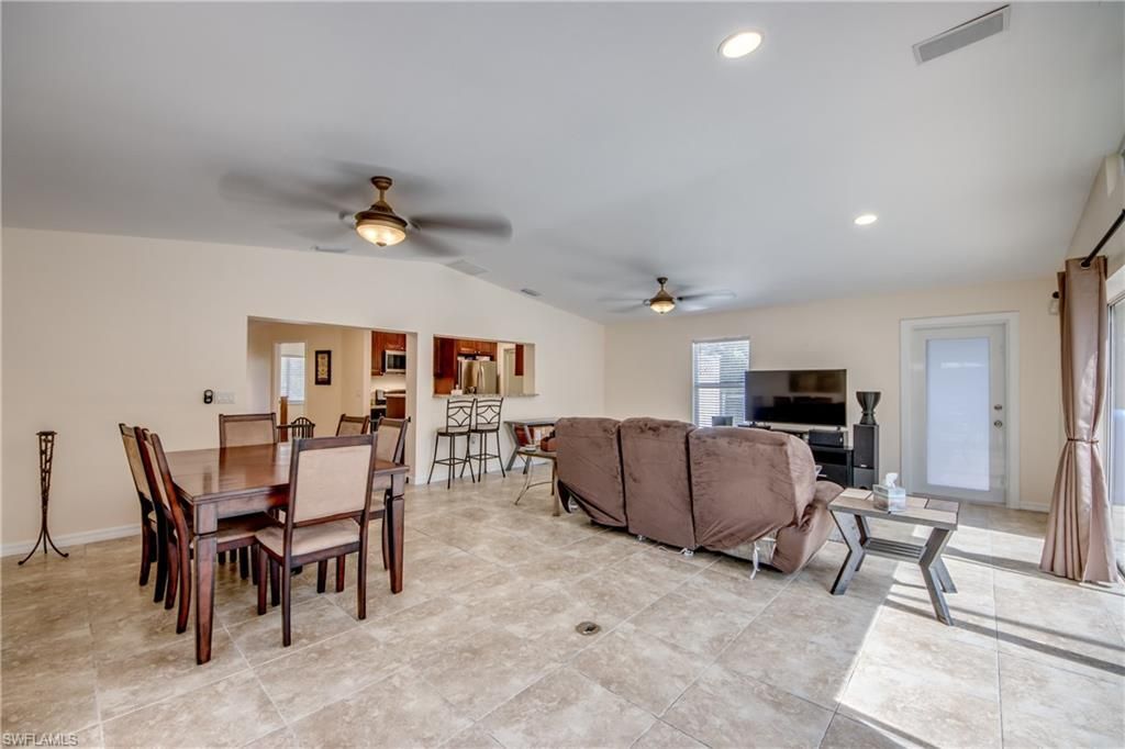 8524 Dartmouth St, Fort Myers, FL 33907 Photo