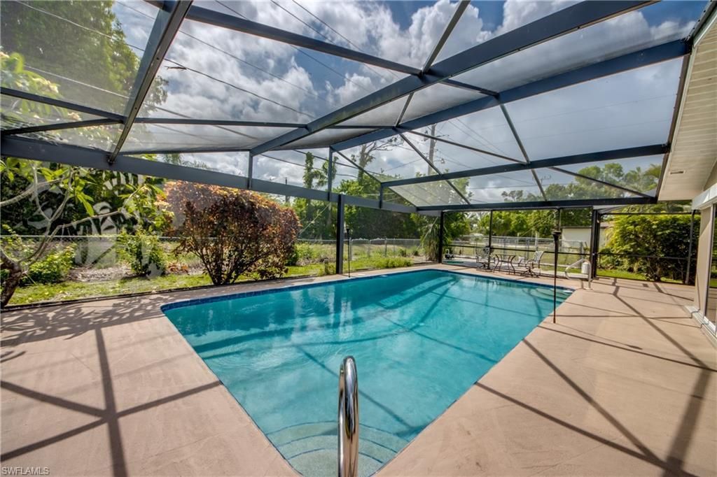8524 Dartmouth St, Fort Myers, FL 33907 Photo