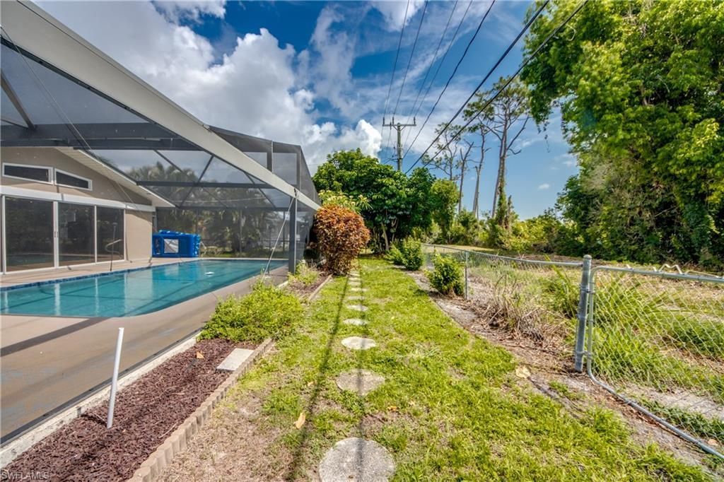 8524 Dartmouth St, Fort Myers, FL 33907 Photo
