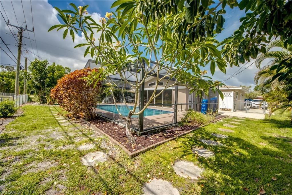 8524 Dartmouth St, Fort Myers, FL 33907 Photo