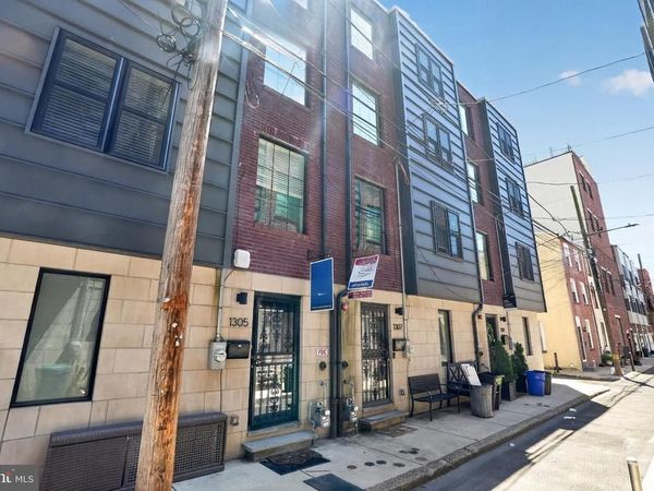 1305 S HANCOCK STREET , PHILADELPHIA, PA 19147