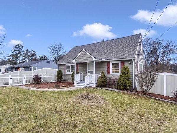 192 Gardens Dr, Springfield, MA 01119