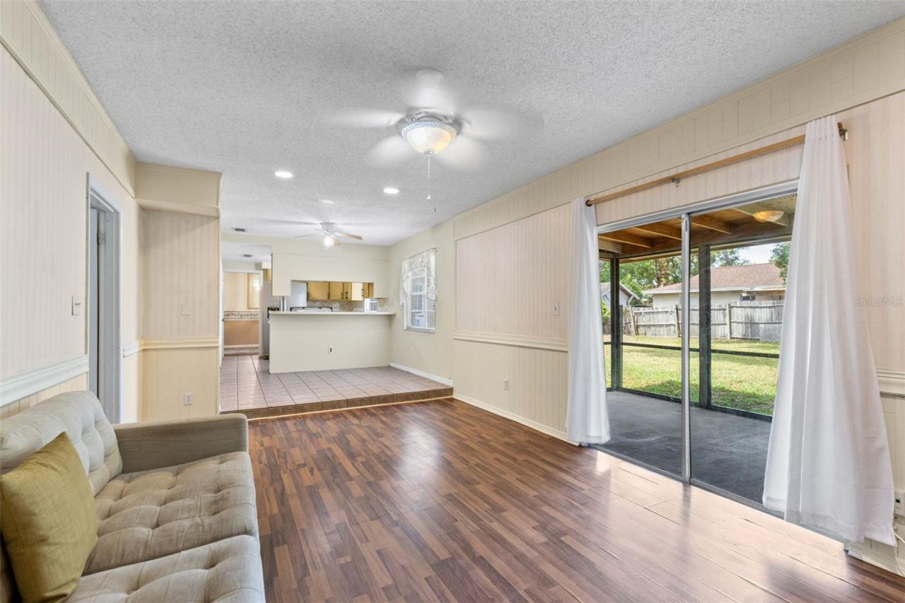 8698 Hillside Drive, Orlando, FL 32810 Photo