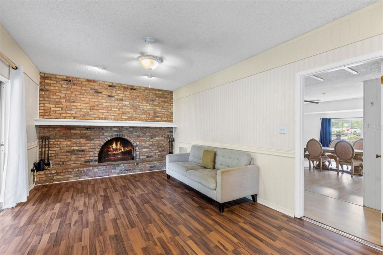 8698 Hillside Drive, Orlando, FL 32810 Photo