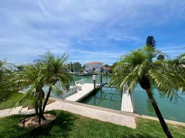120 9th Street E, Tierra Verde, FL 33715 Photo