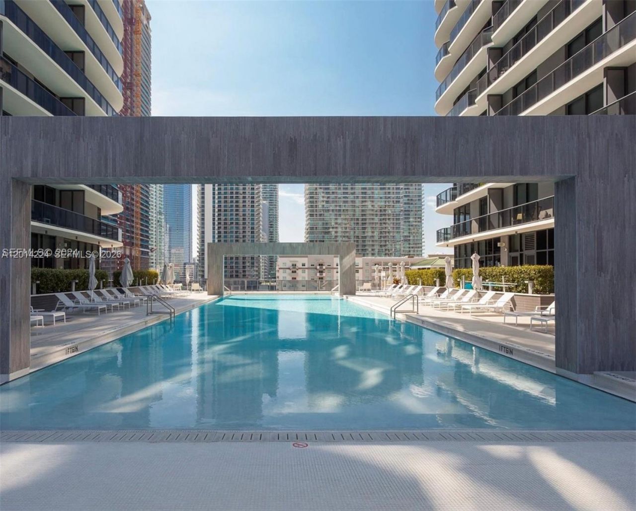 45 SW 9th St, Unit 1104, Miami, FL 33130 Photo
