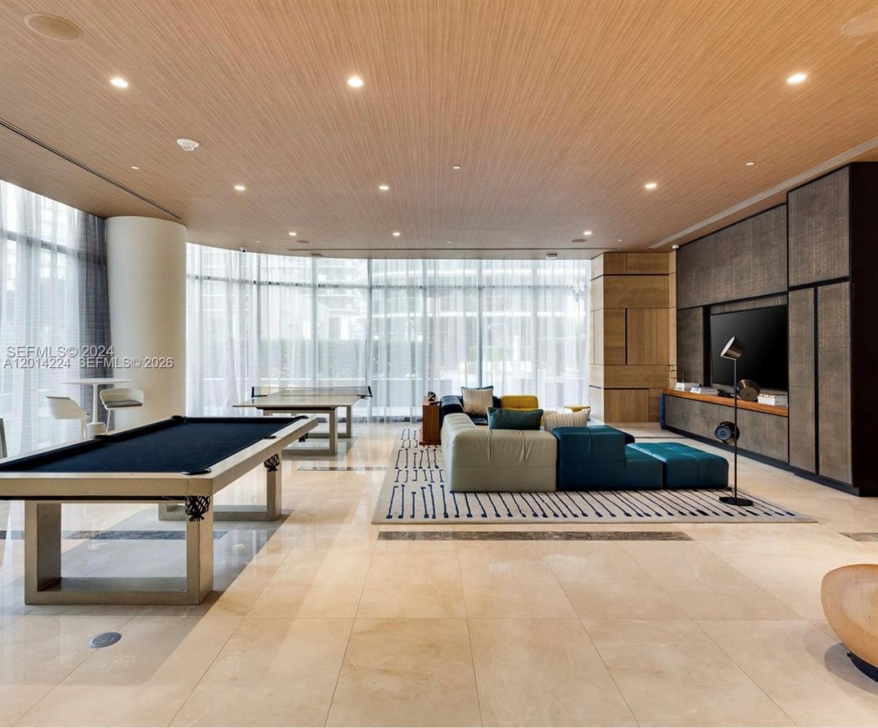 45 SW 9th St, Unit 1104, Miami, FL 33130 Photo