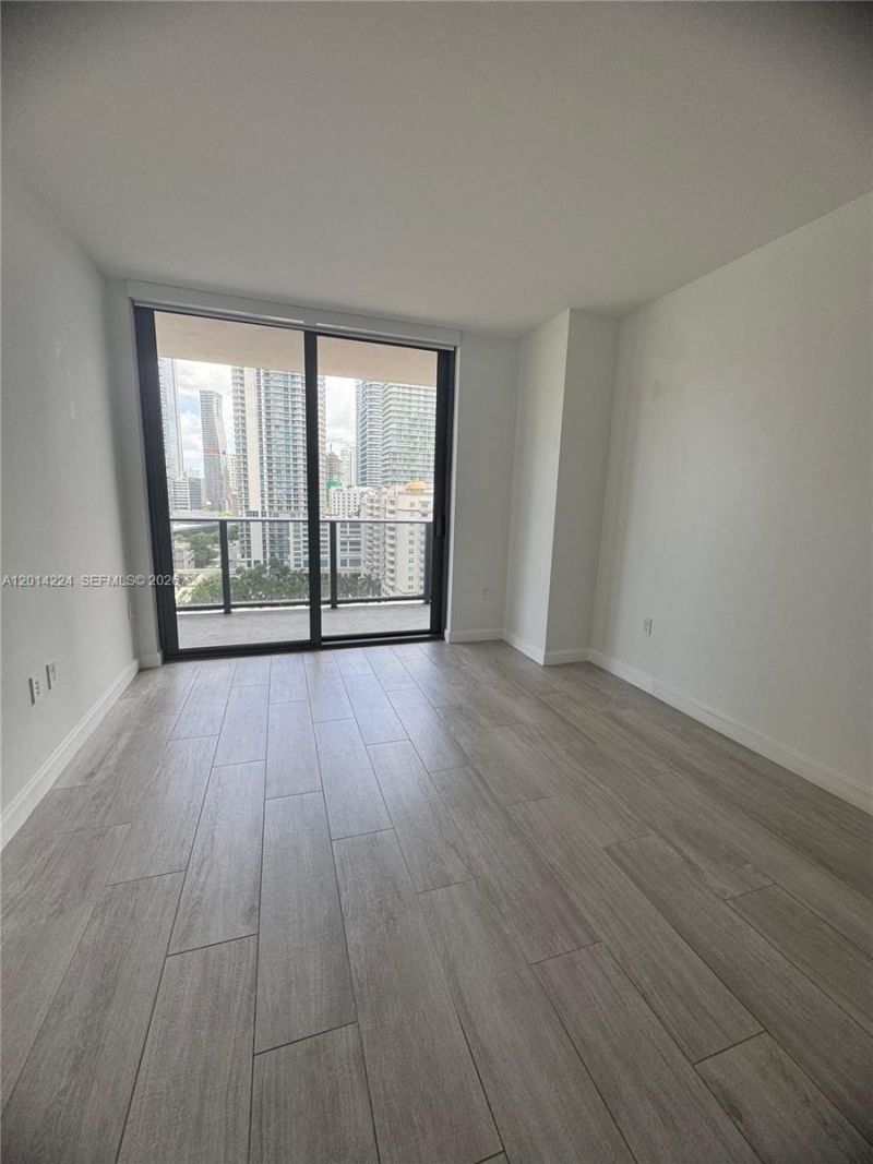 45 SW 9th St, Unit 1104, Miami, FL 33130 Photo