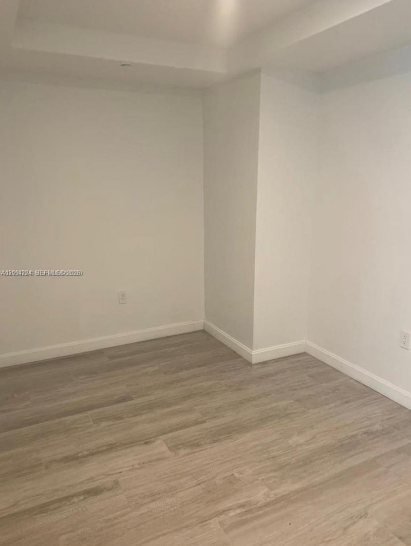 45 SW 9th St, Unit 1104, Miami, FL 33130 Photo