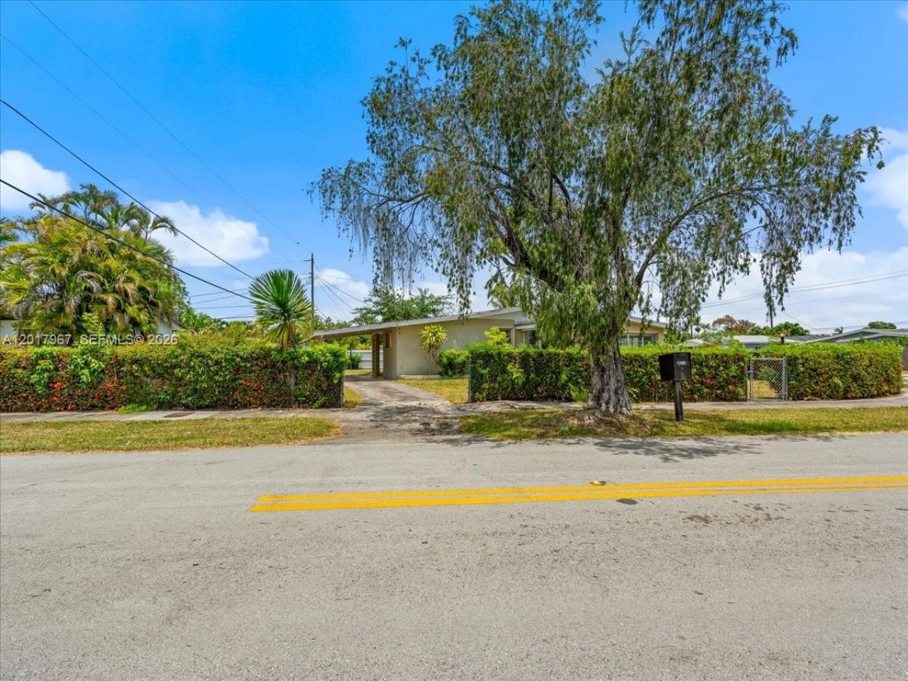 11901 SW 177th Ter , Miami, FL 33177 Photo