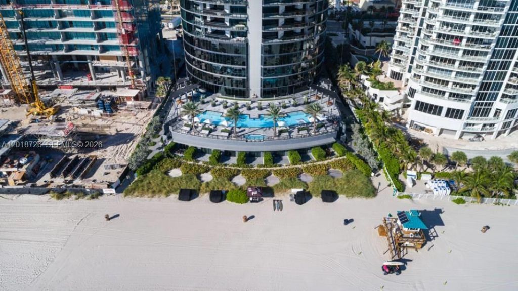 18555 Collins Ave, Unit 3705, Sunny Isles Beach, FL 33160 Photo
